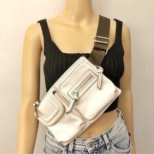 Danier Genuine leather Belt Bag White Fanny Pack Crossbody Hands-Free Travel bag